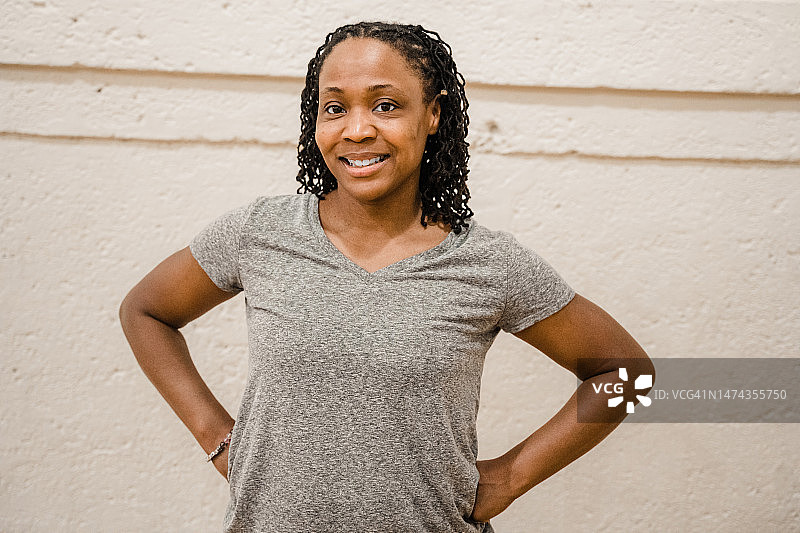 中年非裔美国女性锻炼图片素材