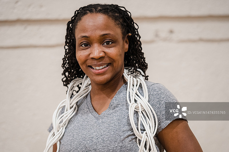 中年非裔美国女性锻炼图片素材