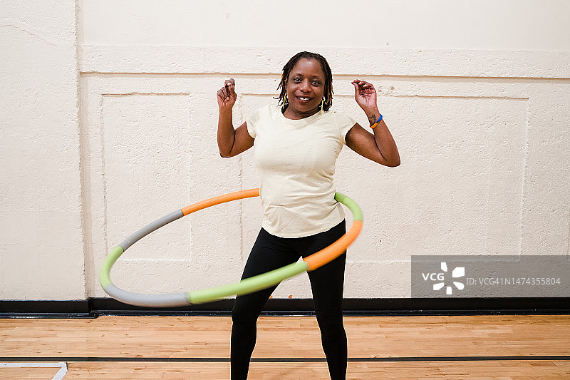 中年非裔美国女性锻炼图片素材