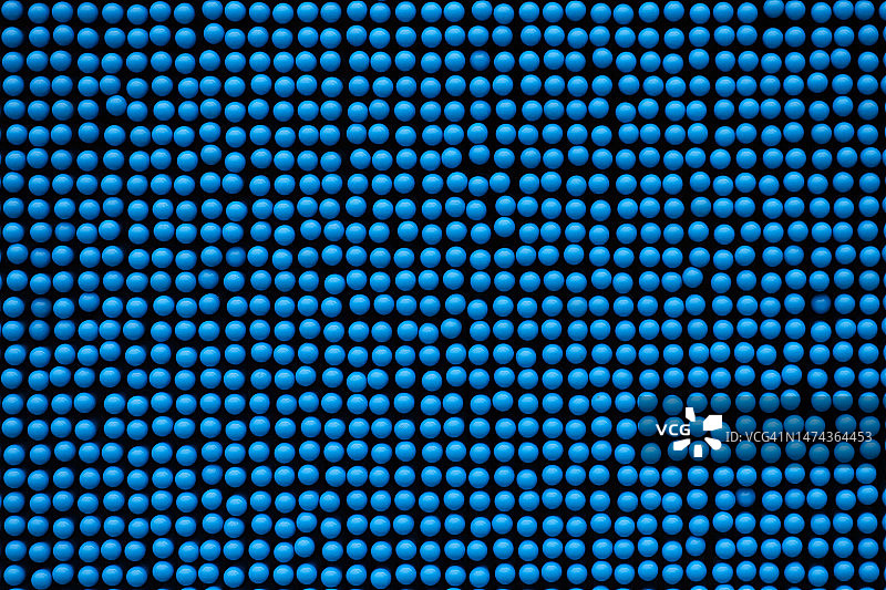 不完美的完美：蓝色塑料针的特写图片素材