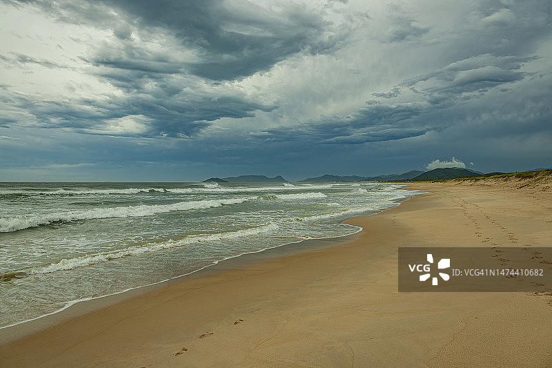 巴西圣卡塔琳娜岛沉船海滩南部风光图片素材