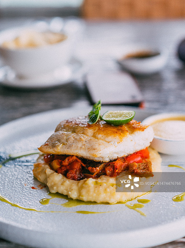 白色鲷鱼片图片素材