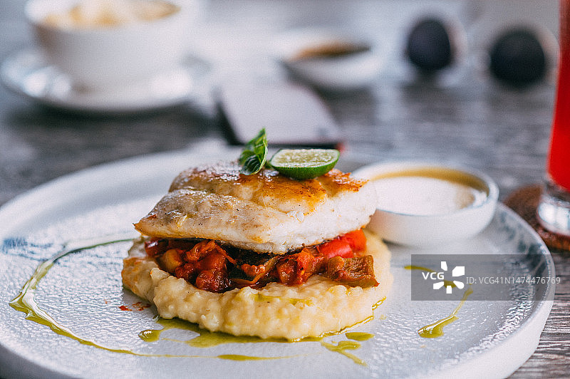 白色鲷鱼片图片素材