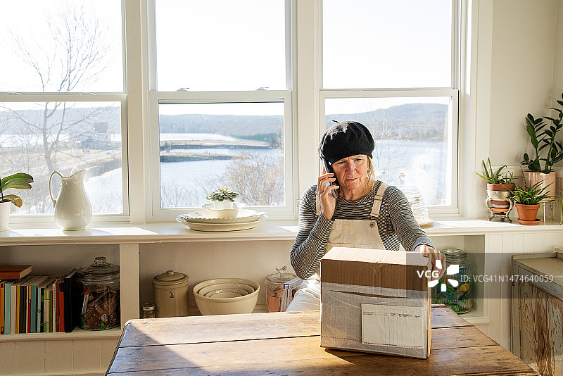 错误的包裹送达图片素材