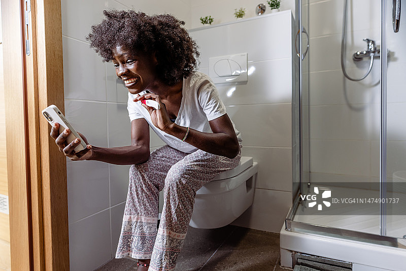 准妈妈：生命中的珍贵时刻图片素材