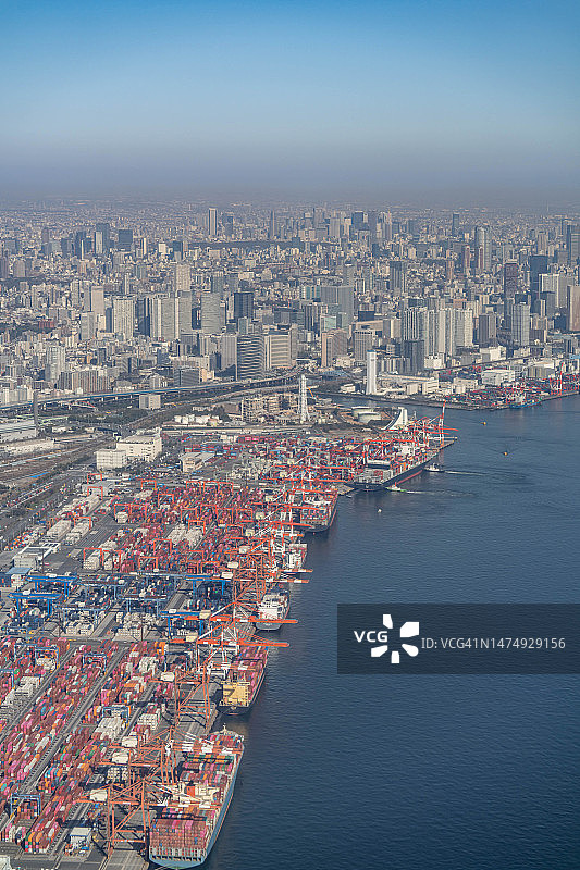 飞机航拍日本东京水滨景色图片素材