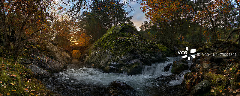 安哥斯图拉大桥图片素材