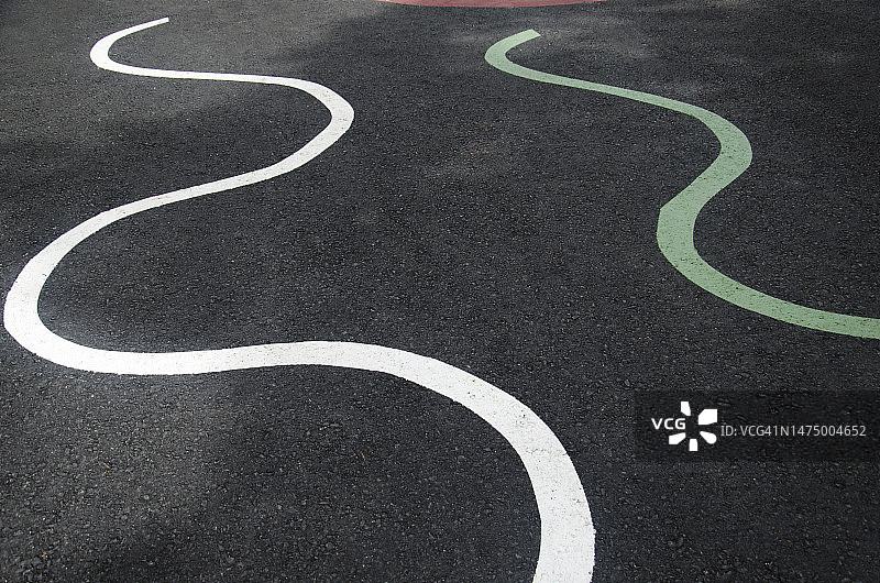 街头地面彩绘儿童游戏图片素材