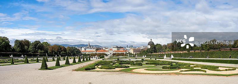 花园远眺：维也纳下美景宫图片素材