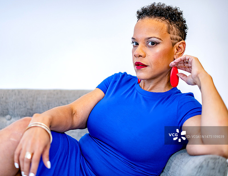 拉丁裔女人图片素材