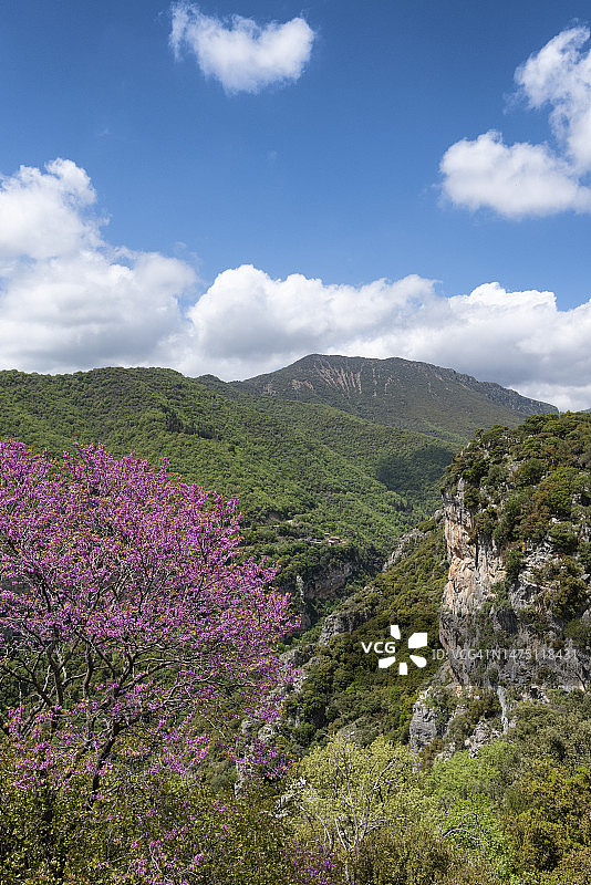 希腊莫尼帕纳吉亚斯菲洛索福老修道院山谷图片素材