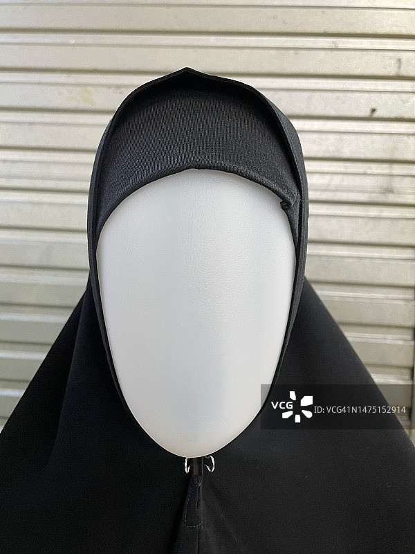 戴头巾的人体模型展示图片素材