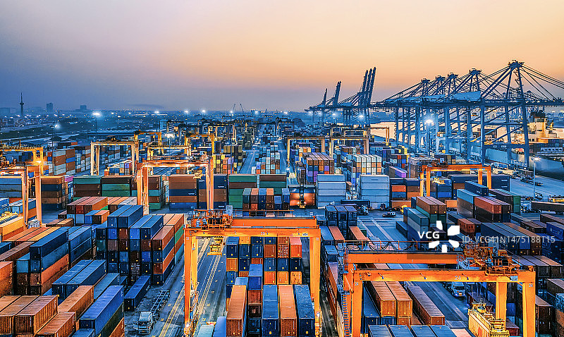 航运港口的集装箱堆场图片素材