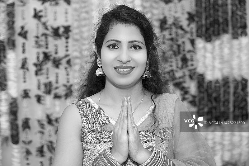 祝你排灯节快乐！图片素材