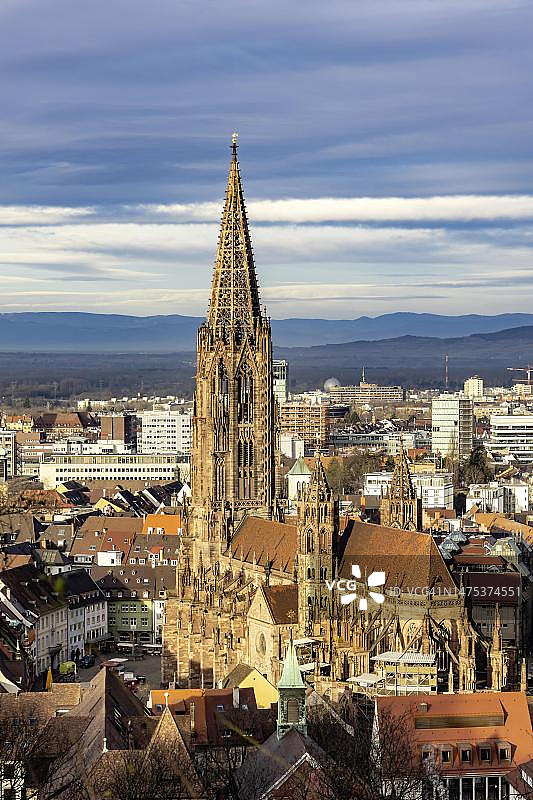 城市景观与大教堂，弗莱堡，巴登-符腾堡州，德国图片素材