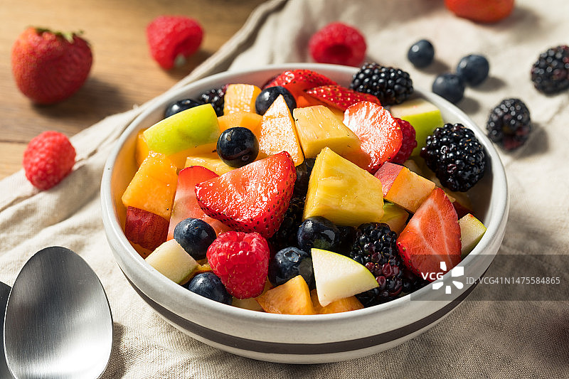 美国桌子上碗里的早餐特写图片素材