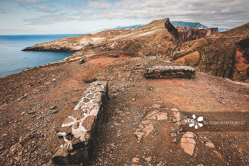 马德拉卡尼萨尔“São Lourenço桥”徒步旅行。图片素材