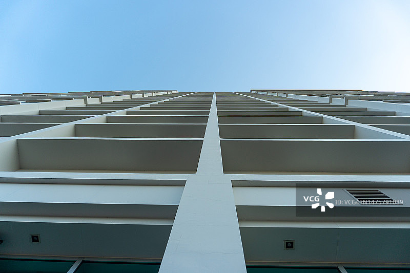 天空下的建筑物图片素材