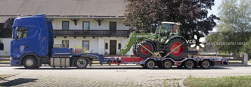 卡车牵引车辆拖车图片素材