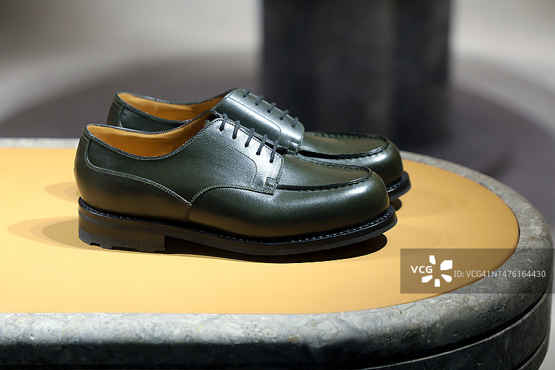 男士皮鞋图片素材