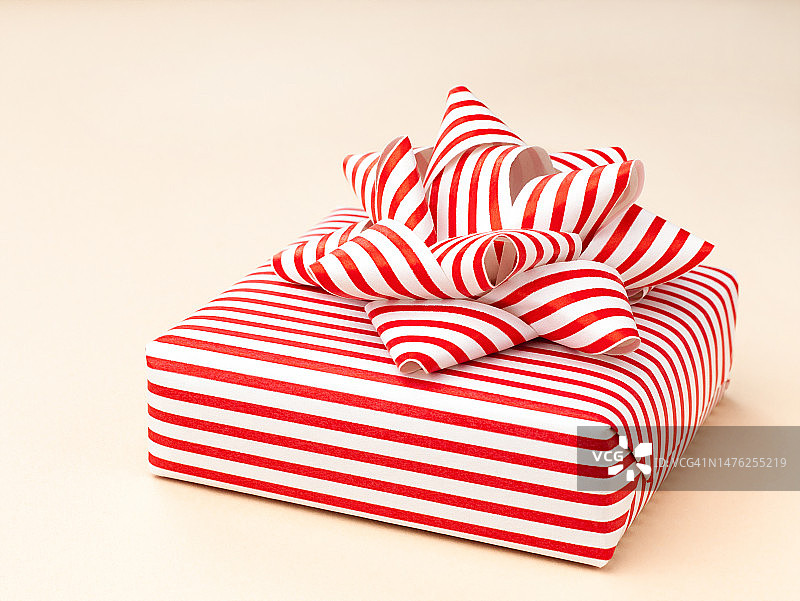 红白色礼品盒图片素材