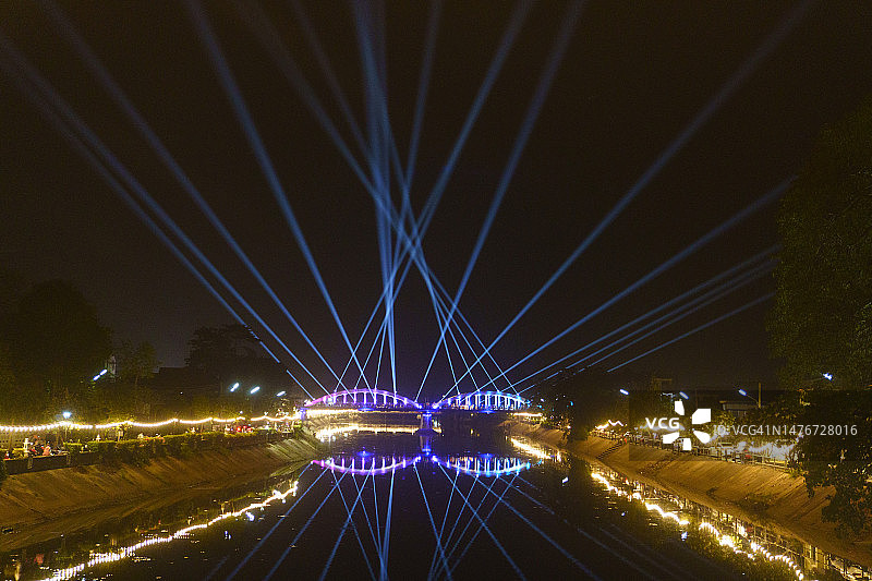 桥上的灯光图片素材