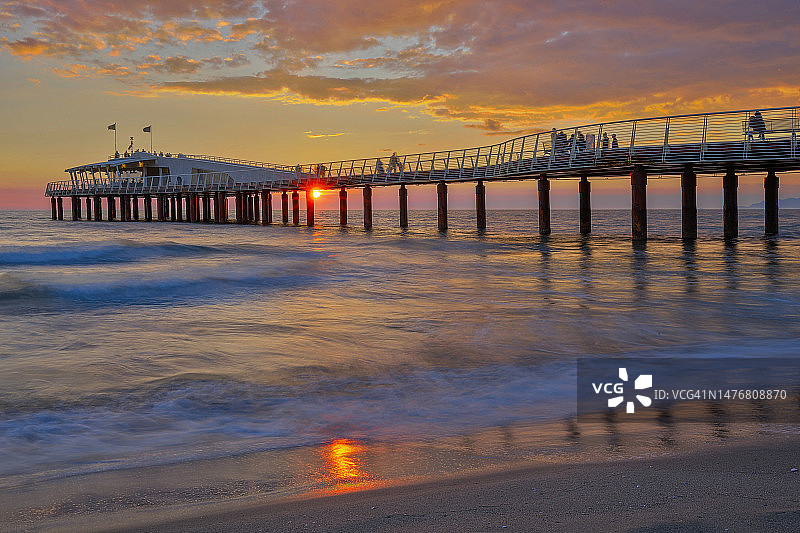 意大利托斯卡纳卡马约雷丽都码头图片素材