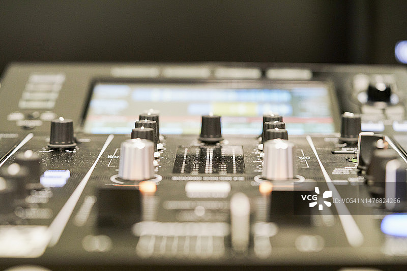 专业音频调音台图片素材
