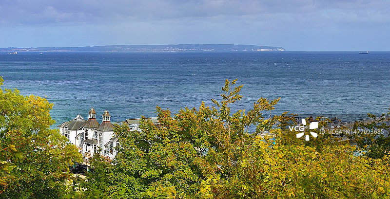 吕根岛泽林码头在雾中，德国梅克伦堡-前波美拉尼亚州图片素材