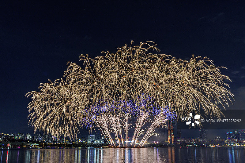 首尔麻浦区合井洞杨花大桥下图片素材