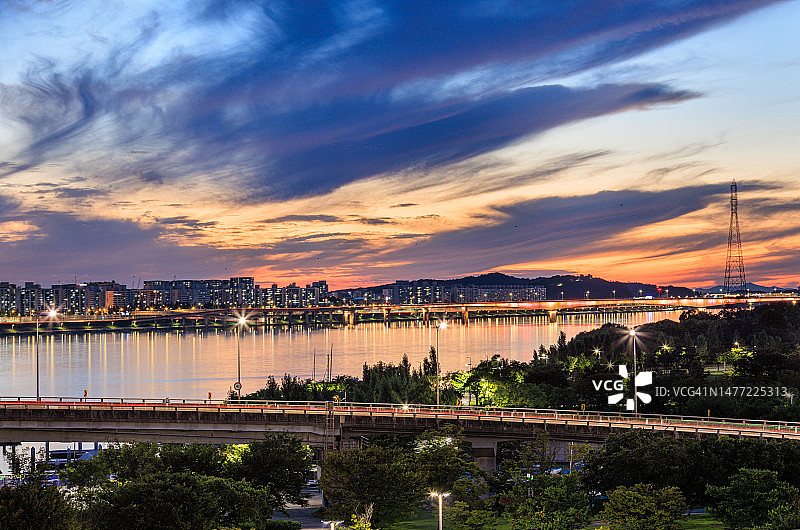 世界杯大桥：韩国首尔麻浦区上岩洞图片素材