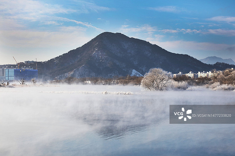 昭阳江雾凇图片素材
