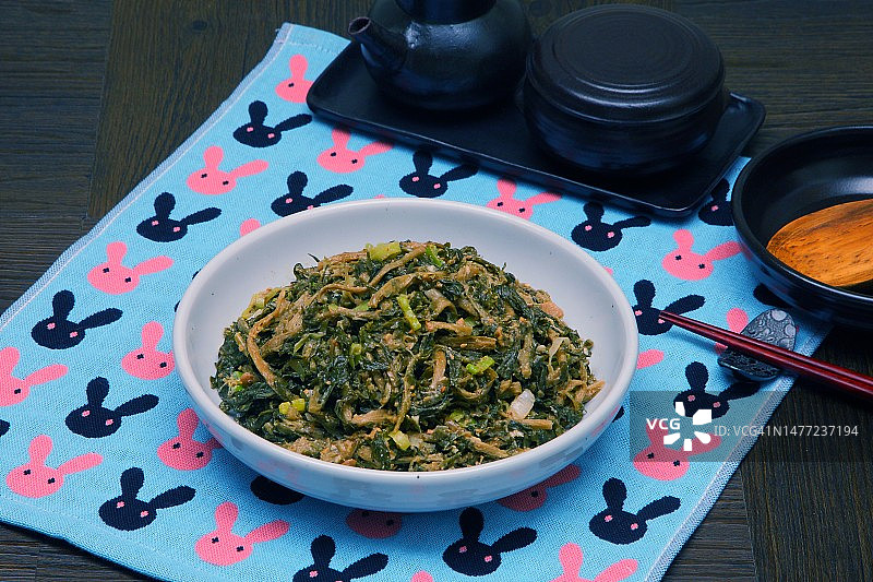 韩式时令蔬菜炒菜图片素材