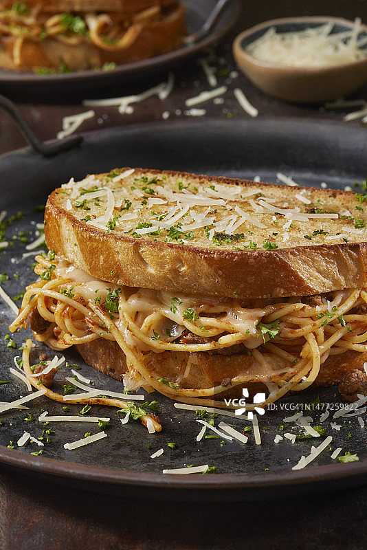 意面烤奶酪三明治图片素材