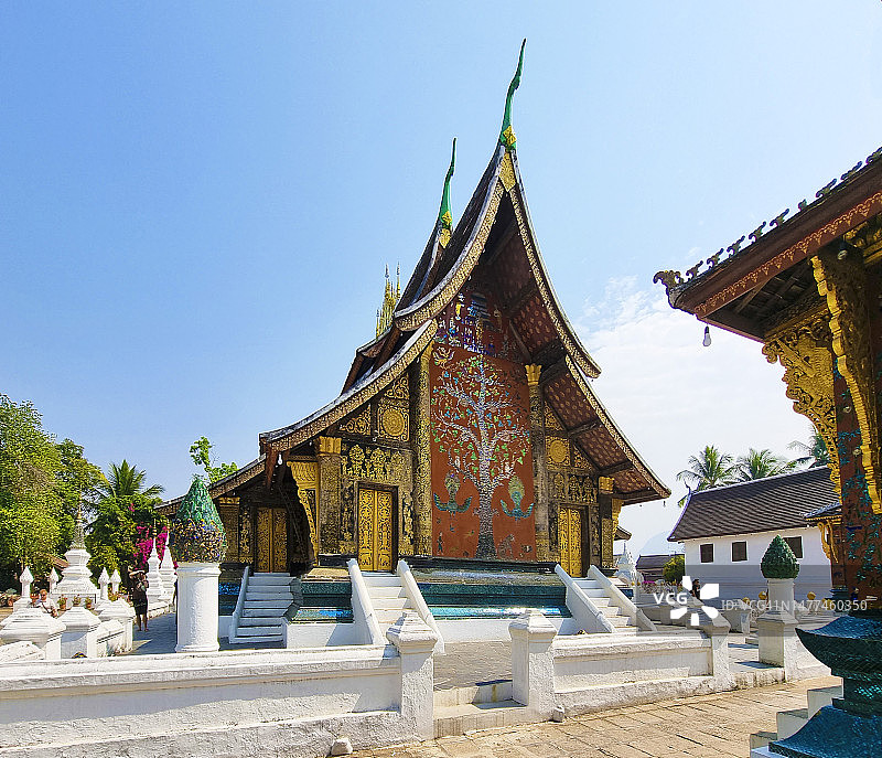 老挝琅勃拉邦市香通寺的SIM卡图片素材
