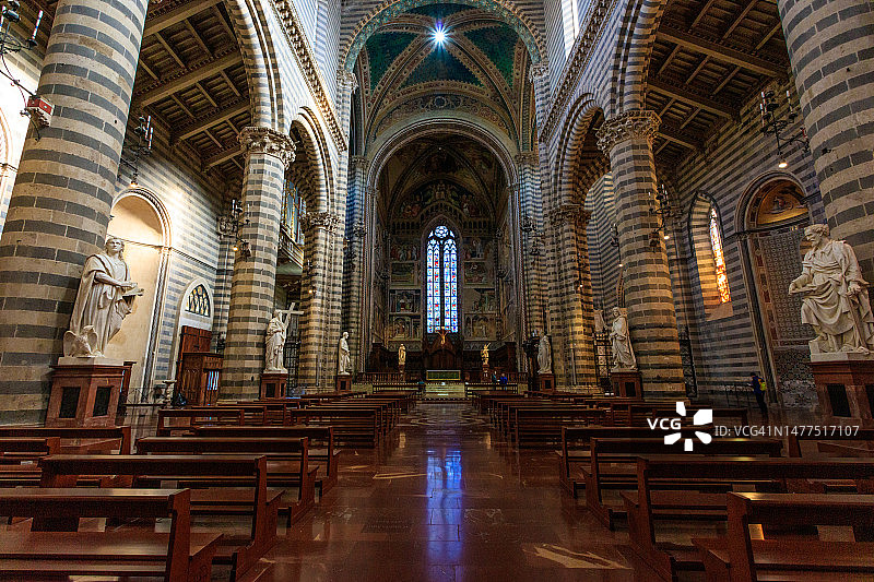 意大利奥尔维耶托主教座堂内部图片素材