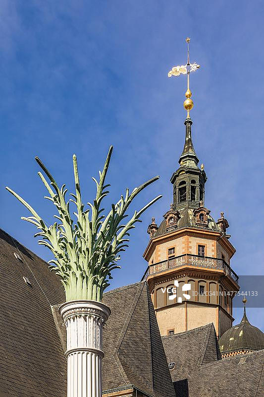 德国萨克森州莱比锡市中心的纪念柱和尼古拉教堂图片素材