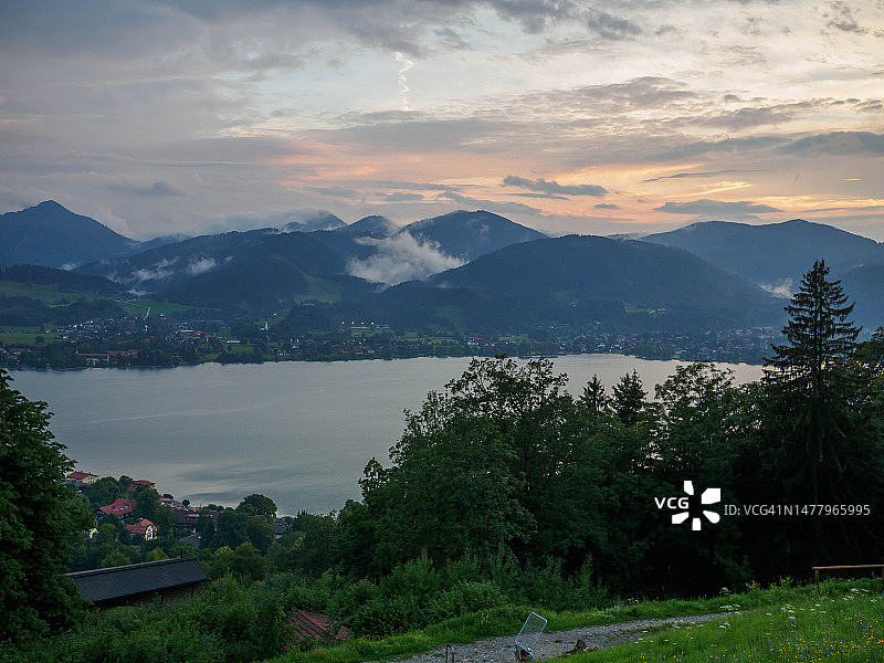 德国泰根湖图片素材