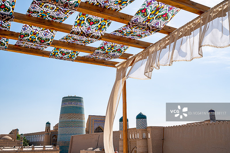 卡尔塔米诺宣礼塔和希瓦老监狱，乌兹别克斯坦中亚图片素材