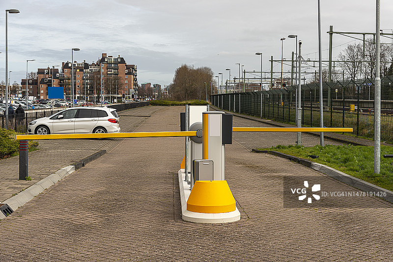 带有登记点的黄色路障图片素材