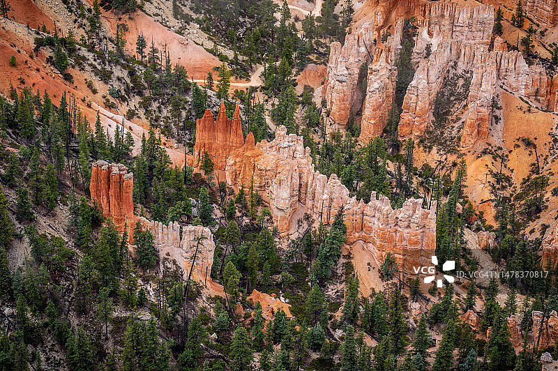 美国布莱斯峡谷公园的石柱图片素材