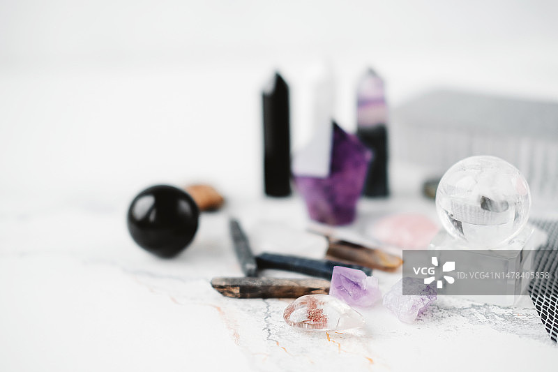 宝石、水晶和塔罗牌图片素材