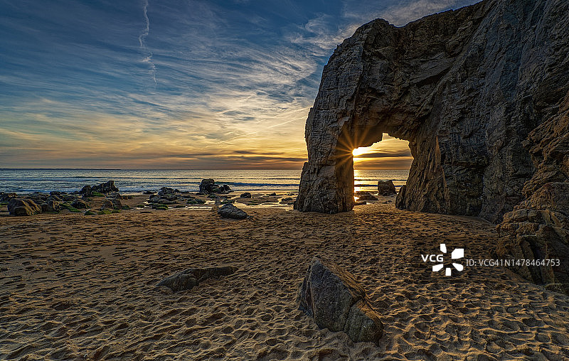法国日落时分的海景图片素材