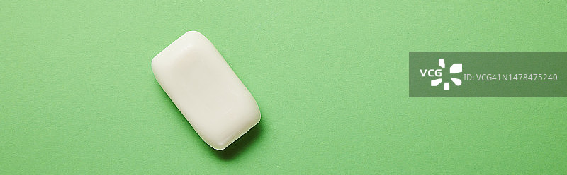 电脑鼠标在彩色背景上特写，罗马尼亚图片素材