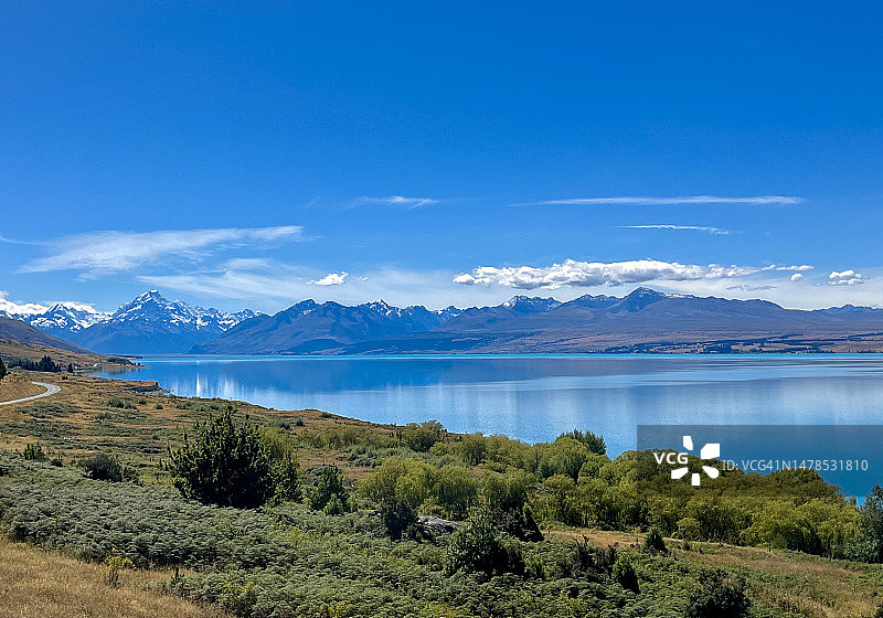 新西兰坎特伯雷特威泽尔的湖光山色图片素材