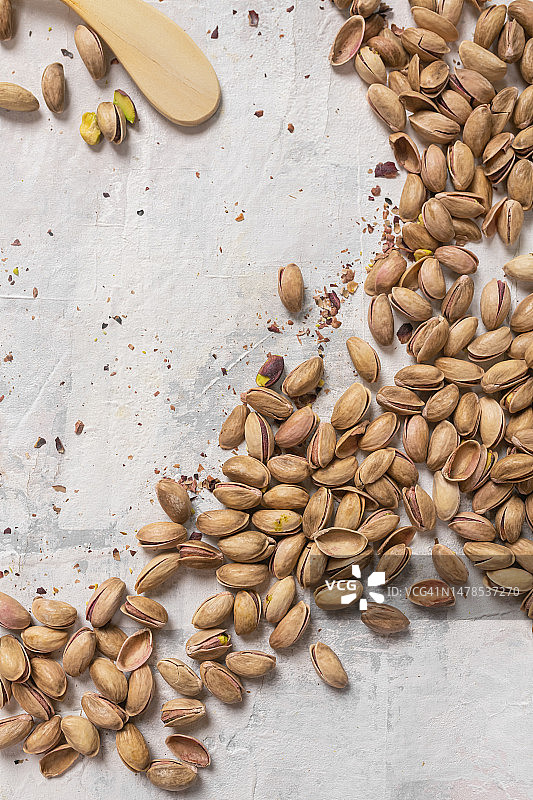 拉脱维亚叶尔加瓦市餐桌上的食材俯视图图片素材
