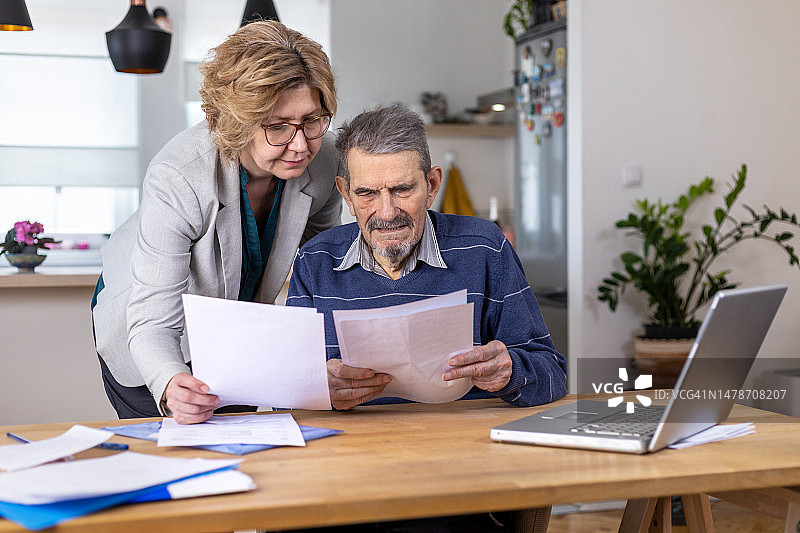 签署遗嘱图片素材