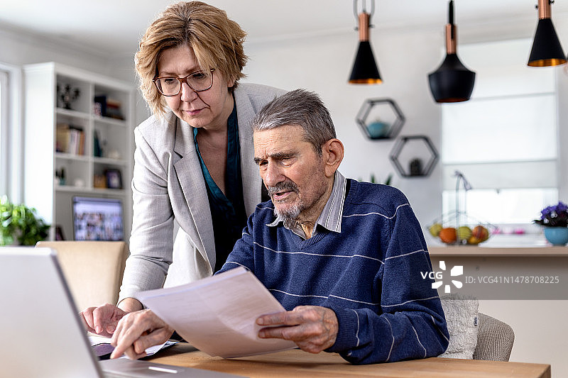 签署遗嘱图片素材