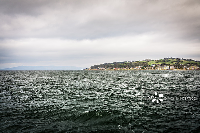前往坎布雷岛的渡轮图片素材