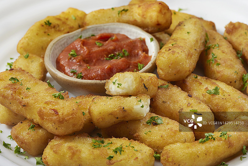 香脆哈罗米奶酪条图片素材